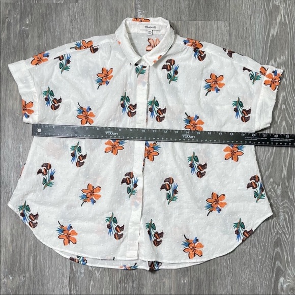 Madewell Button up XXS oversized button up,
white with flowers - Picture 3 of 6